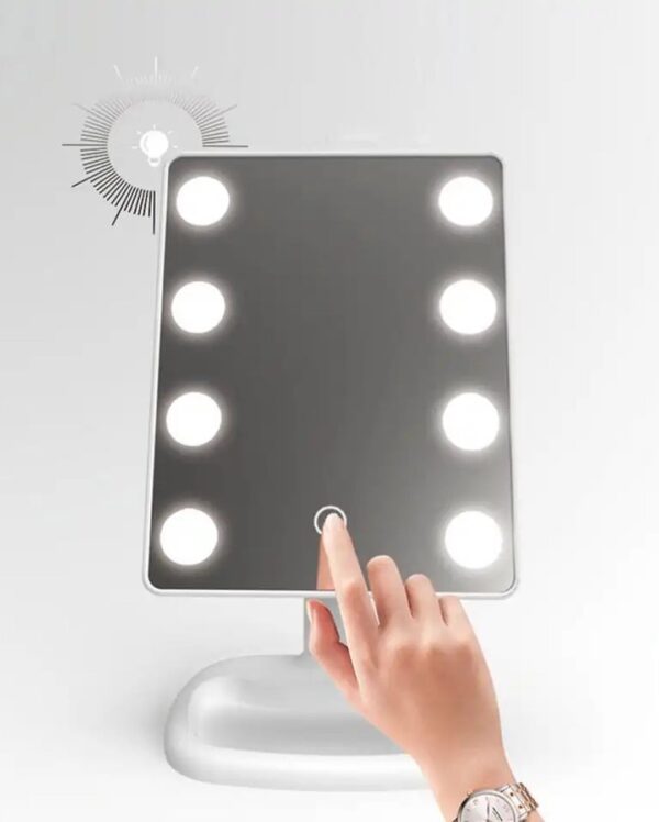 Pasqyre portative me drita led